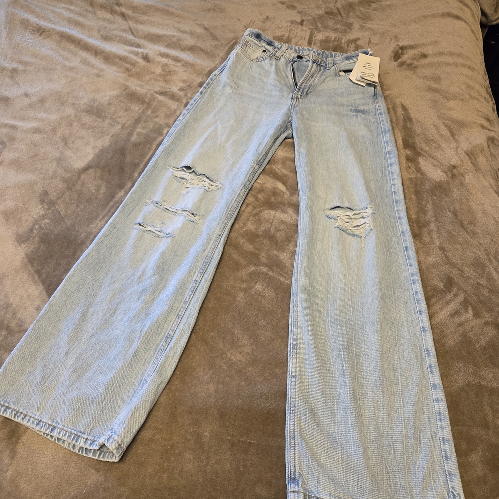 &denim New With Tags Size 4 Light Blue Distressed Women Jeans